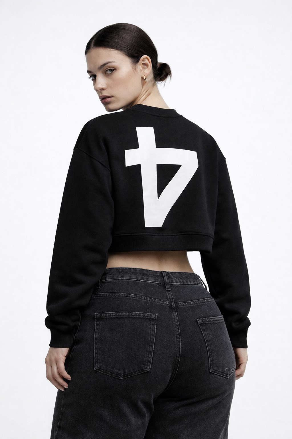 Women’s crop crewneck